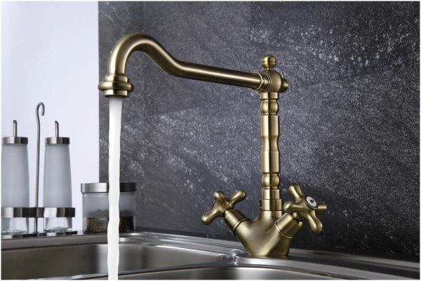 Смеситель Lemark Vintage LM2805B для кухни в Сочи и Адлере Смеситель Lemark Vintage LM2805B для кухни в Сочи и Адлере