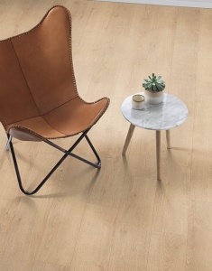 Ламинат 32кл. 4V Дуб Ньюбери светлый