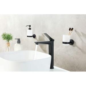 Смеситель Lemark Bronx LM3709BL для умывальника высокий, монолитный, черный в Сочи и Адлере Смеситель Lemark Bronx LM3709BL для умывальника высокий, монолитный, черный в Сочи и Адлере