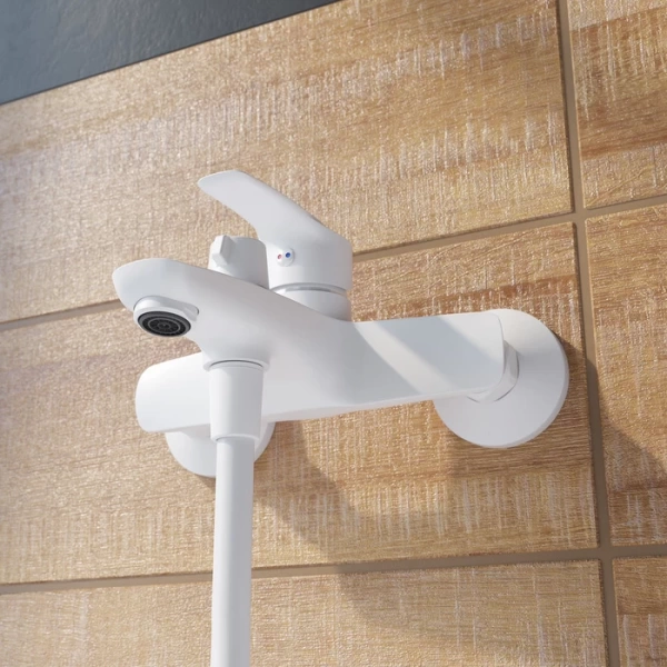 Смеситель для ванны, белый матовый, Ray, IDDIS, RAYWT02i02 в Сочи и Адлере Смеситель для ванны, белый матовый, Ray, IDDIS, RAYWT02i02 в Сочи и Адлере