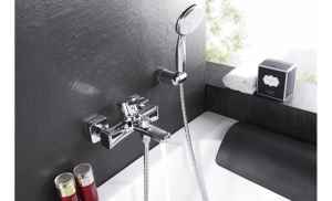 Смеситель Lemark Evitta LM0514C для ванны, с коротким изливом, дивертор с кер. пласт, хром в Сочи и Адлере Смеситель Lemark Evitta LM0514C для ванны, с коротким изливом, дивертор с кер. пласт, хром в Сочи и Адлере