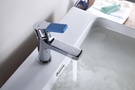 Смеситель Lemark Aura LM0606C для умывальника монолитный, хром в Сочи и Адлере