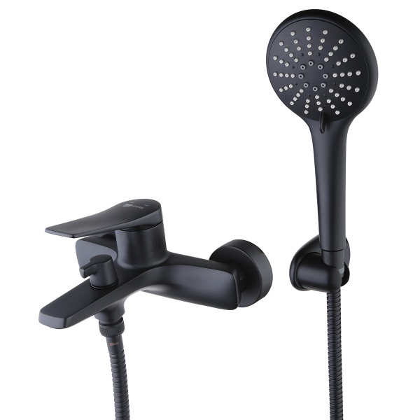 Смеситель Lemark Bronx LM3714BL для ванны с коротким изливом, дивертор с кер. пласт., с аксессуарами Смеситель Lemark Bronx LM3714BL для ванны с коротким изливом, дивертор с кер. пласт., с аксессуарами