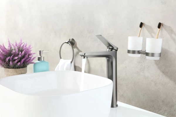 Смеситель Lemark Bronx LM3709GM для умывальника высокий, монолитный, графит в Сочи и Адлере Смеситель Lemark Bronx LM3709GM для умывальника высокий, монолитный, графит в Сочи и Адлере