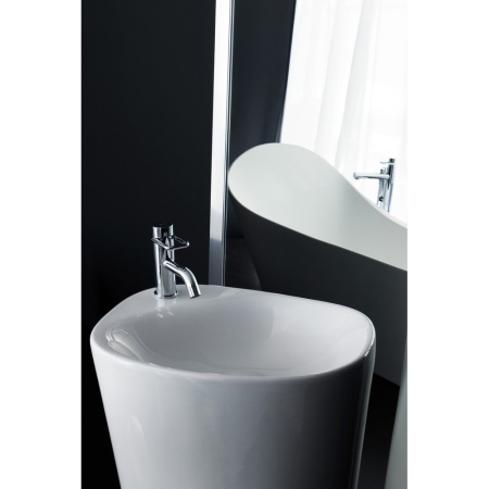 PALOMBA Свободностоящая раковина 52,5*43,5 см с отв. для смесителя, с креплением к стене в Сочи и Адлере