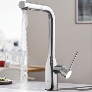 30270000 Смеситель для кухни GROHE Essence+ с высоким изливом и выдвижной лейкой, хром в Сочи и Адлере 30270000 Смеситель для кухни GROHE Essence+ с высоким изливом и выдвижной лейкой, хром в Сочи и Адлере
