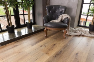 Виниловый ламинат 43кл.4V (1524х228х8мм) уп.2.78м2/8шт.