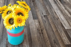 Виниловый ламинат 34кл. Орех Состаренный (1219х184х,2) уп.4.49м2-20шт