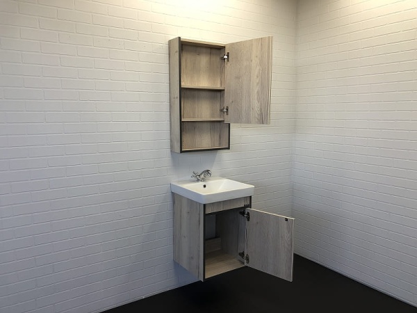 COMFORTY Зеркало-шкаф "Вена-45" дуб дымчатый  в Сочи и Адлере COMFORTY Зеркало-шкаф "Вена-45" дуб дымчатый  в Сочи и Адлере